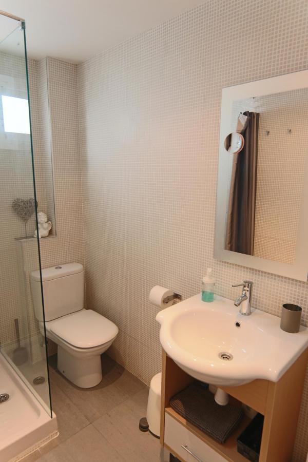 Luminoso. Comodo. Acogedor. Wifi. Junto A Ave บาเลนเซีย ภายนอก รูปภาพ