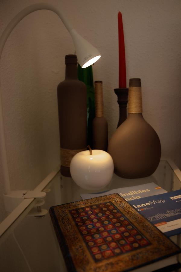 Luminoso. Comodo. Acogedor. Wifi. Junto A Ave บาเลนเซีย ภายนอก รูปภาพ