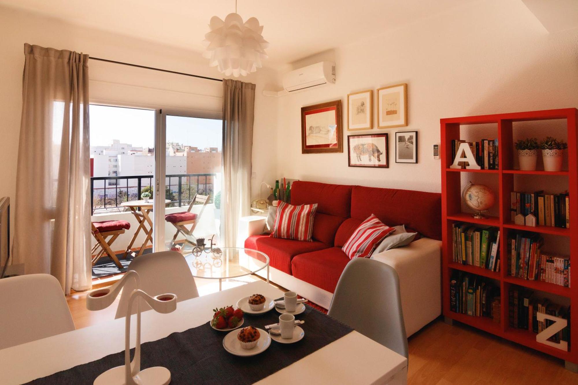 Luminoso. Comodo. Acogedor. Wifi. Junto A Ave บาเลนเซีย ภายนอก รูปภาพ