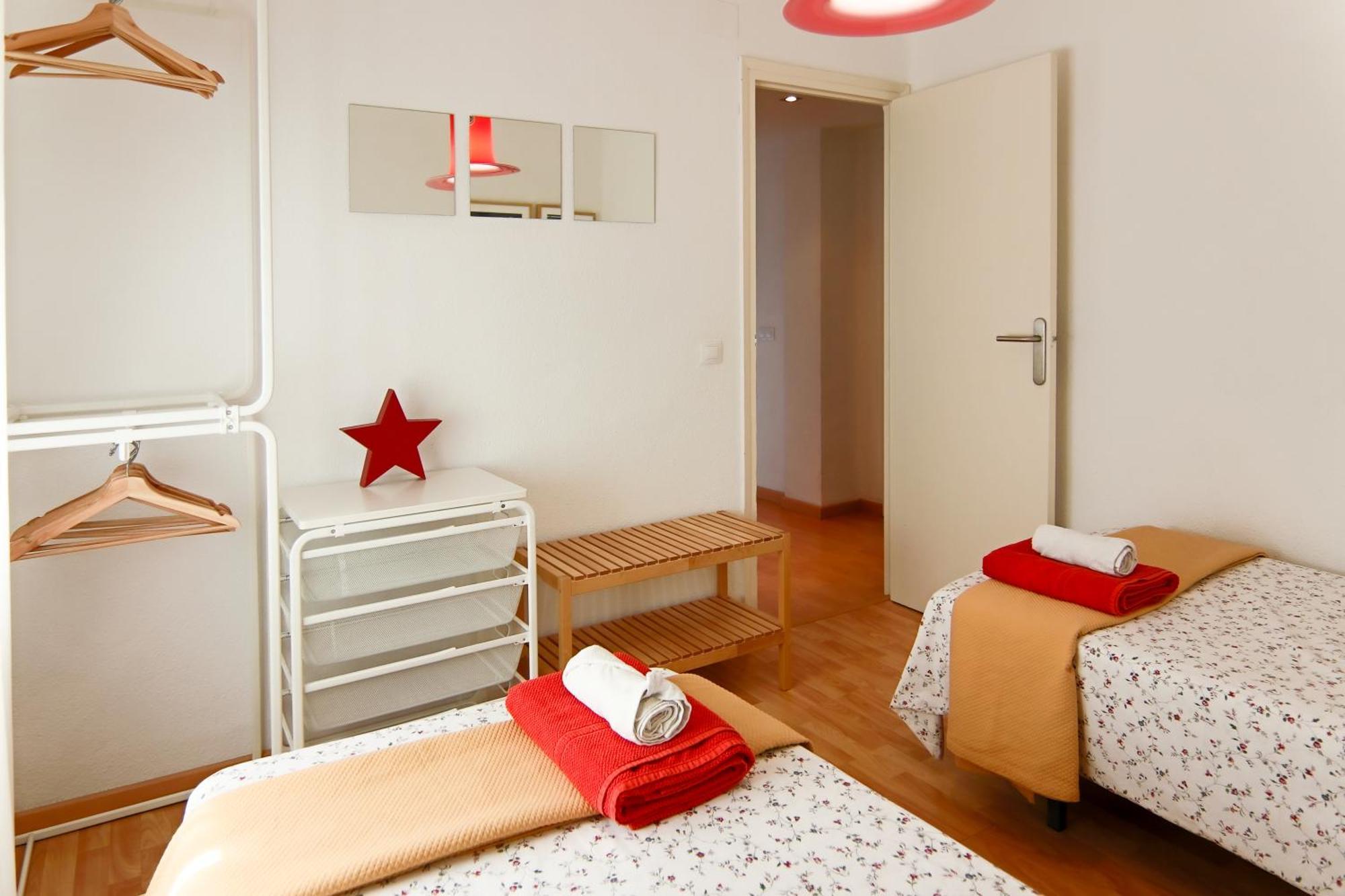 Luminoso. Comodo. Acogedor. Wifi. Junto A Ave บาเลนเซีย ภายนอก รูปภาพ