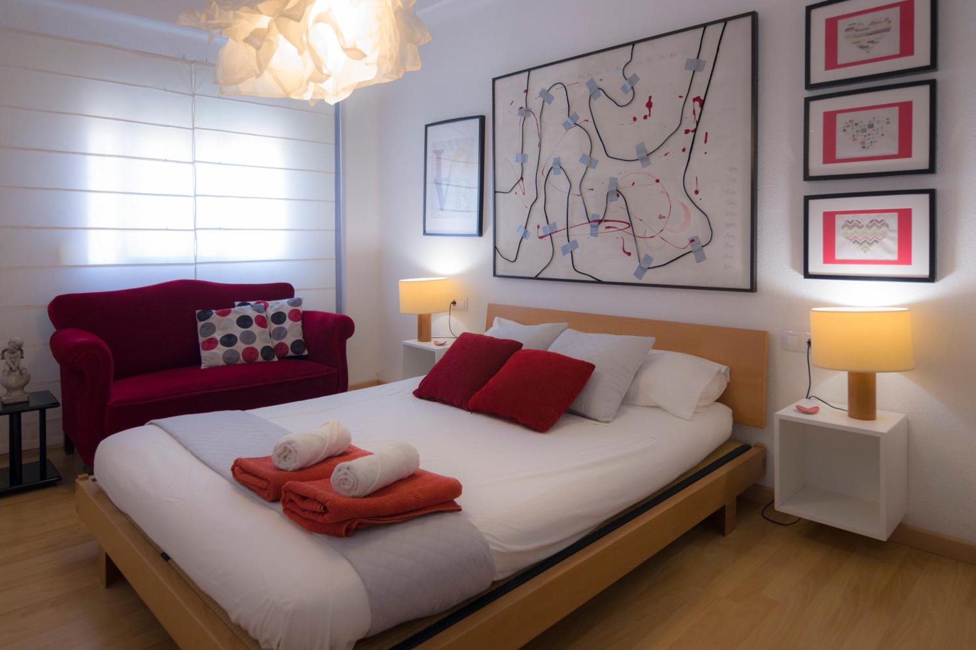 Luminoso. Comodo. Acogedor. Wifi. Junto A Ave บาเลนเซีย ภายนอก รูปภาพ